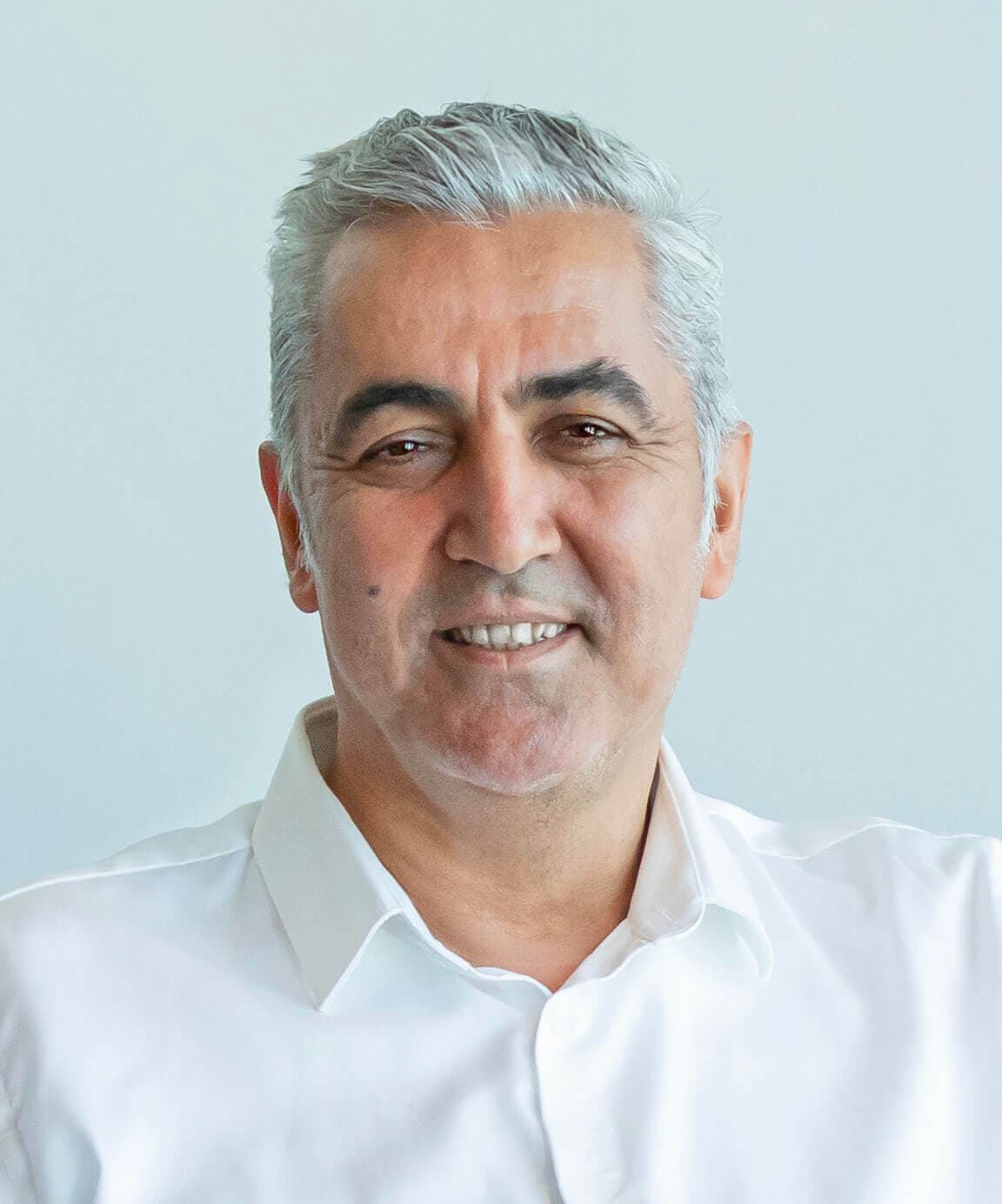 Dr. Kadir Kırmızı, Founder of Hermes.rent